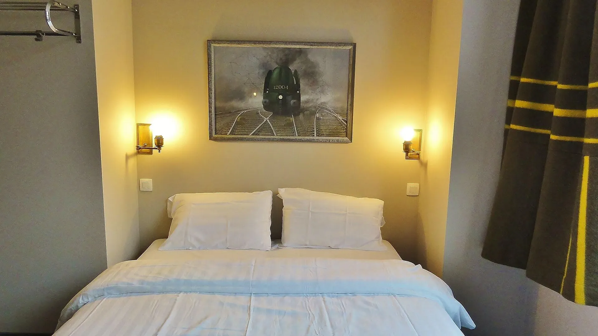 Train Cabin Hostel Schaerbeek