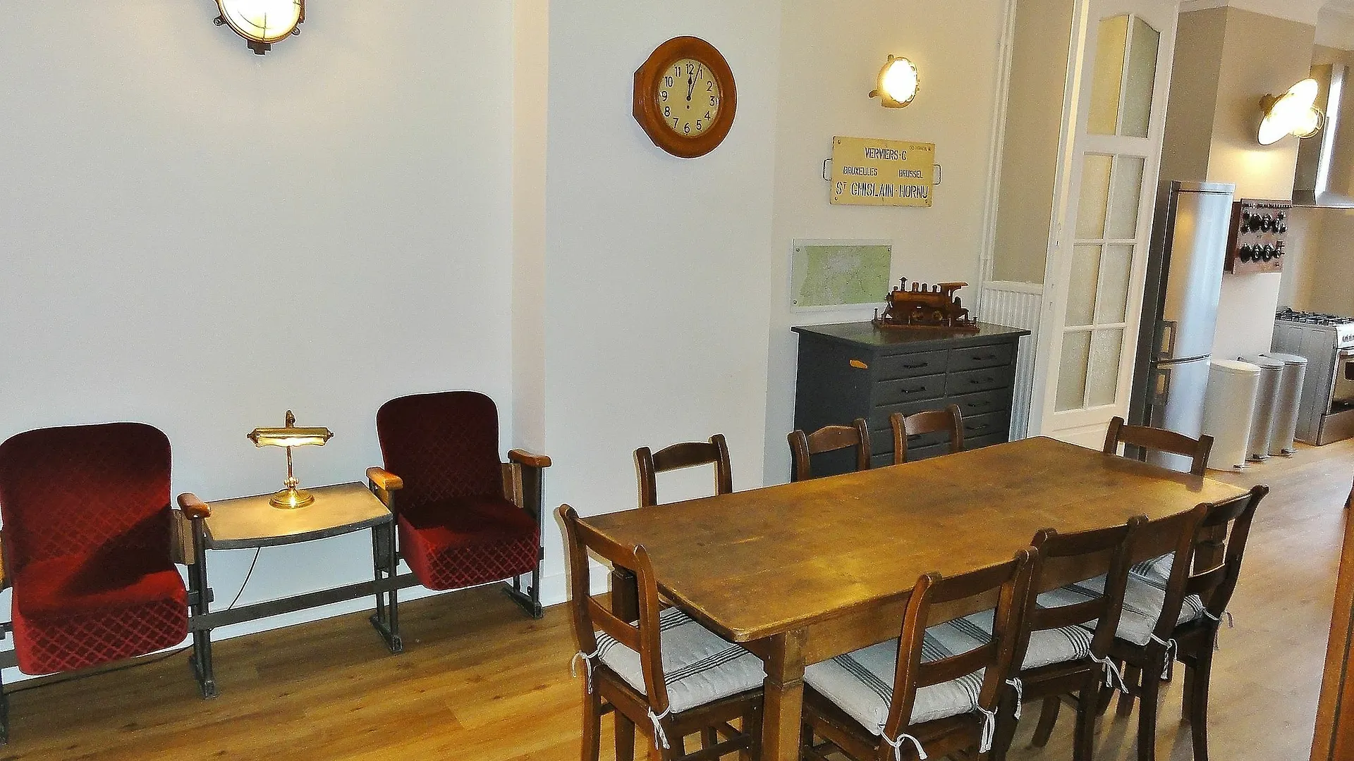 Train Cabin Hostel Schaerbeek