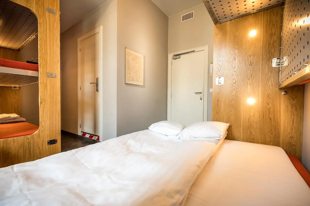 Train Cabin Hostel Schaerbeek